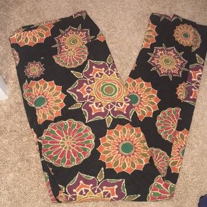 Fall Colors Lularoe leggings tall and curvy